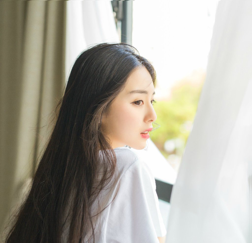 “他让你带上主力前往成都与他汇合。”邓贤苦笑道。